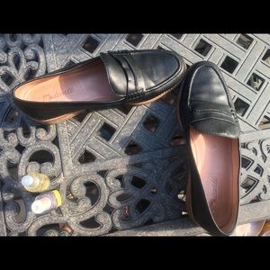 Madewell black leather loafers
